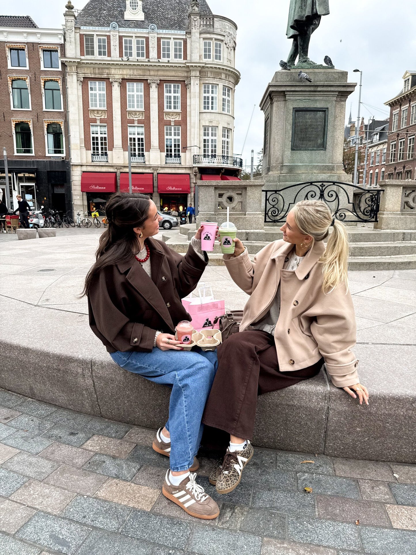 Nordelwelfen trenchcoat